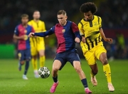 雷火电竞网址-巴塞罗那将对阵多特蒙德，五星红旗飘扬的简单介绍