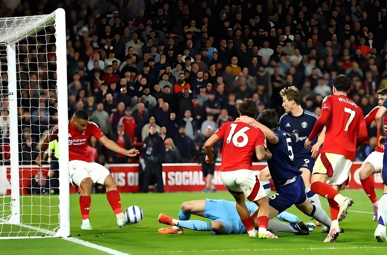 曼联遭遇重创,球队前景令人担忧的简单介绍 曼联遭遇重创,球队前景令人担忧的简单介绍