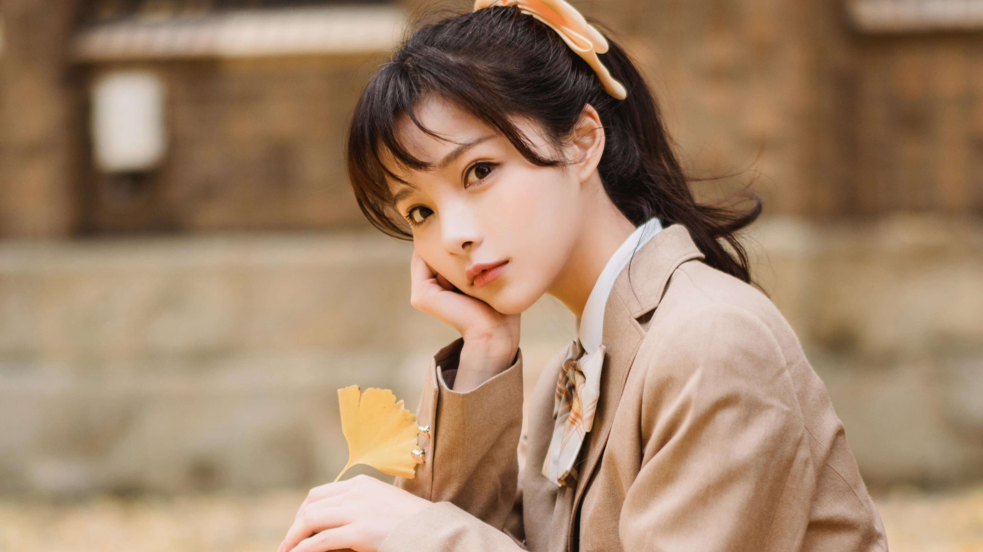 方向盘与关键球,当布克在赛道接管时,灰熊在加时险胜